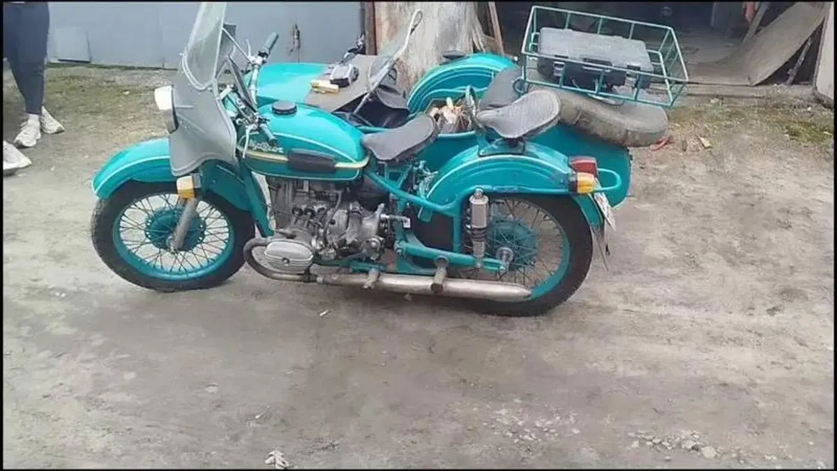 Ural   (8)