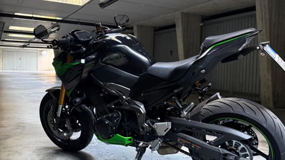 Kawasaki Z 900 SE (2022 - 24)  (7)