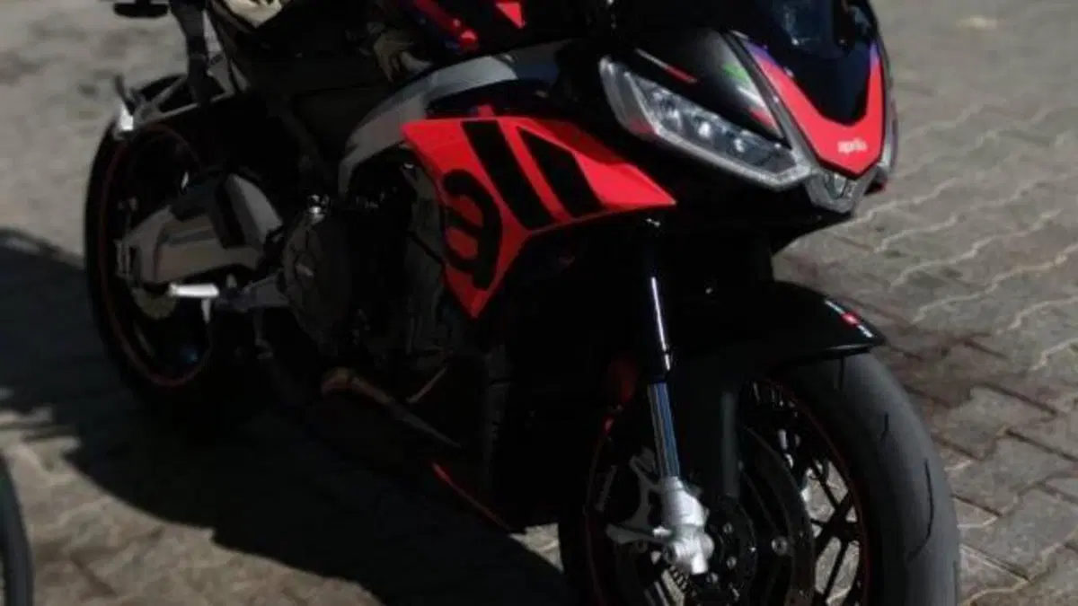 Aprilia Tuono 660 Factory (2022 - 24) 