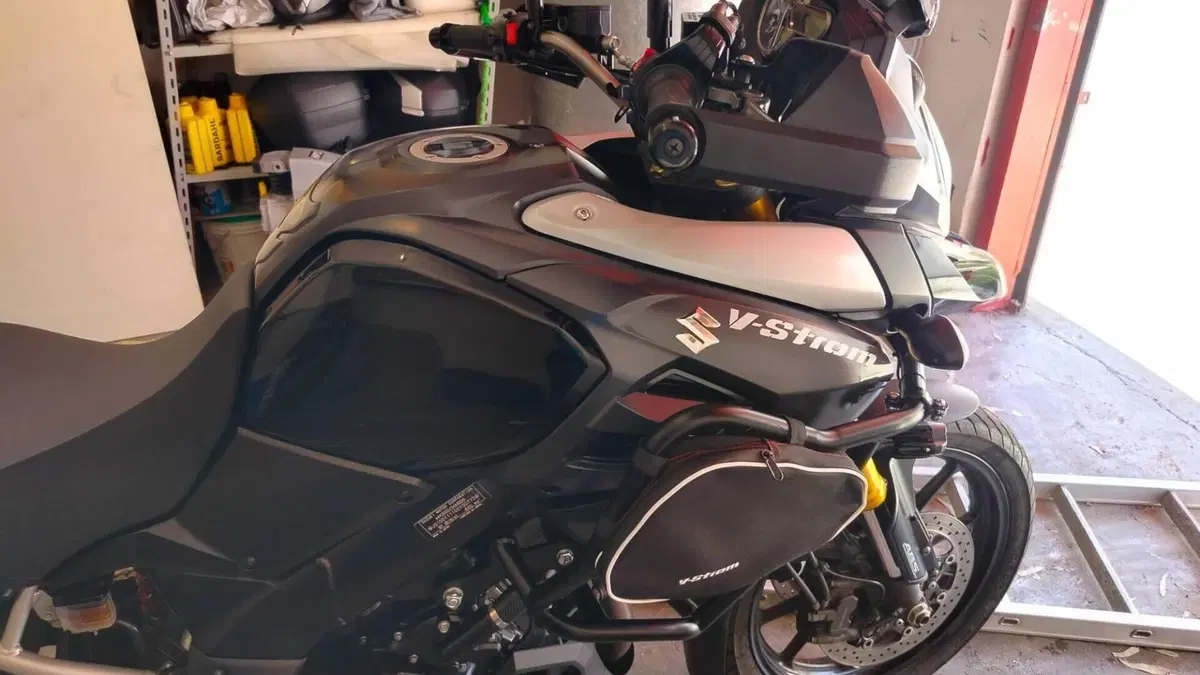 Suzuki V-Strom 1000 ABS No compromise LE (2015 - 17)  (3)