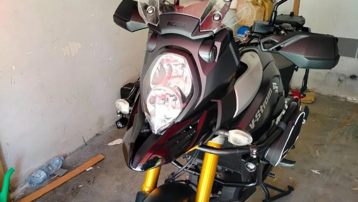 Suzuki V-Strom 1000 ABS No compromise LE (2015 - 17)  (5)