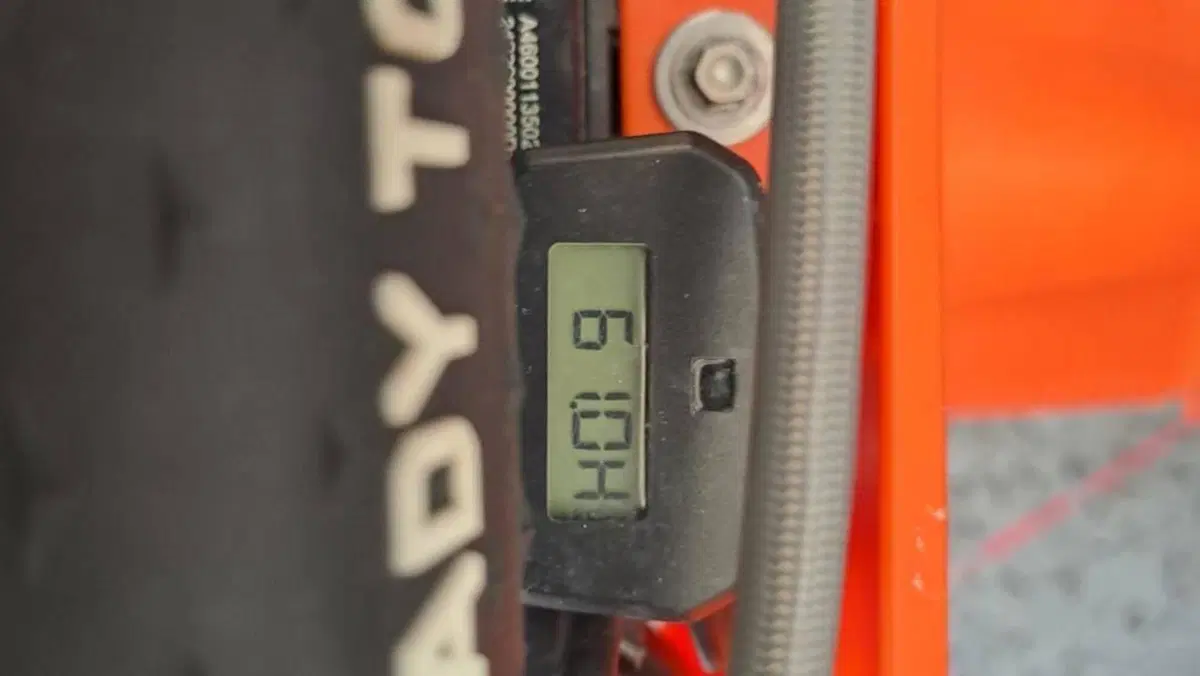KTM 250 SX-F (2025)  (3)
