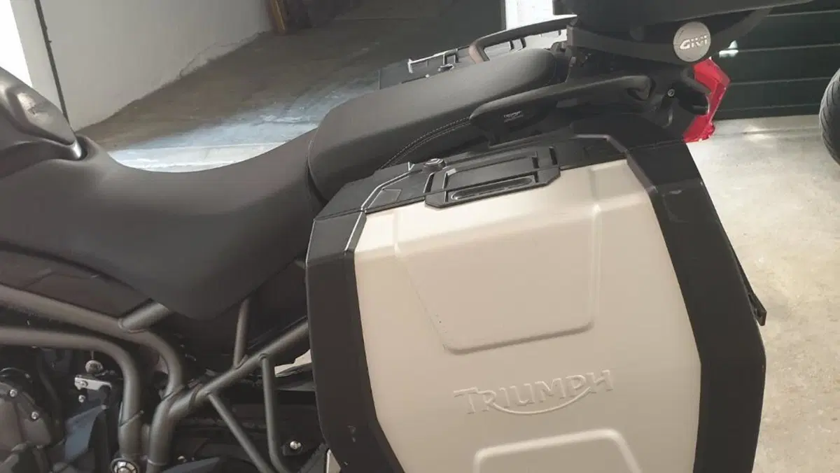 Triumph Tiger 800 XRx (2018 - 20)  (12)