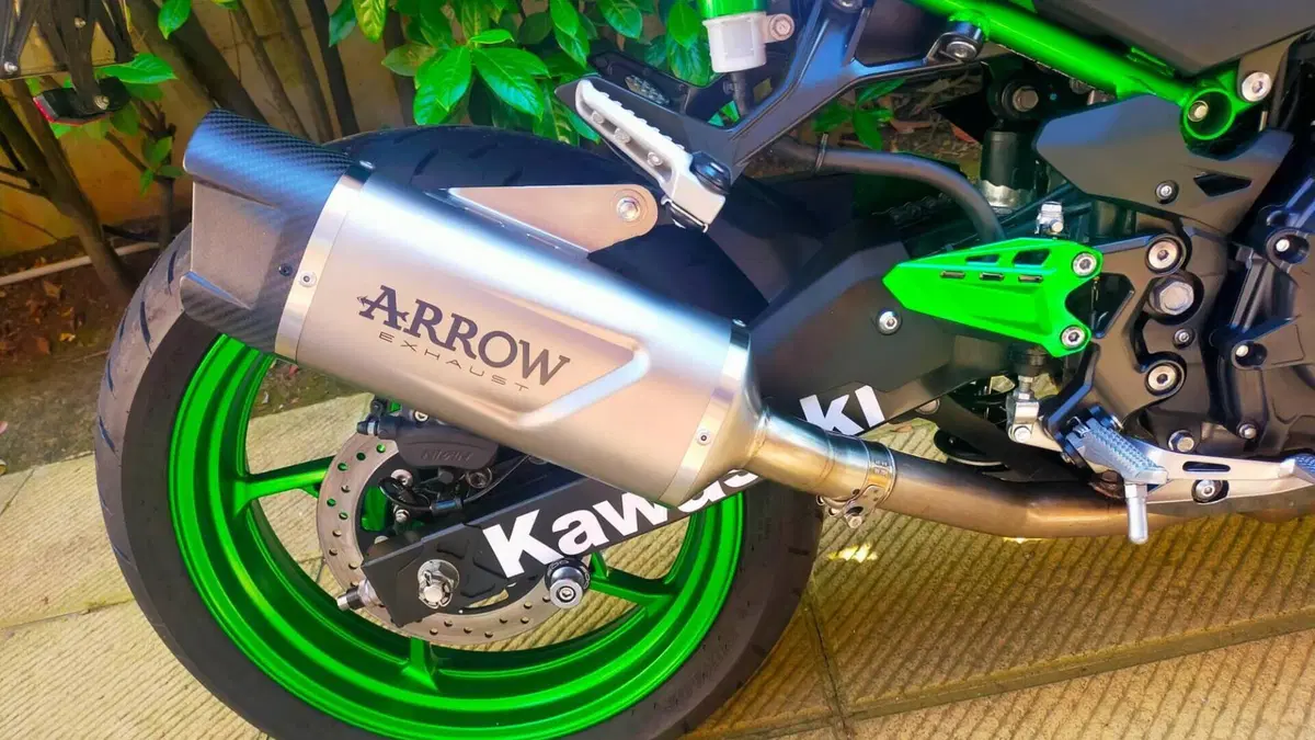 Kawasaki Z 500 SE (2024 - 26)  (11)