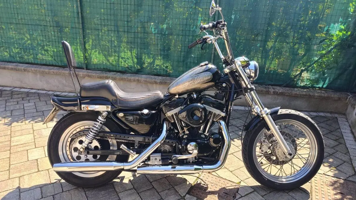 Harley-Davidson 883 Standard (1987 - 93) - XLH 