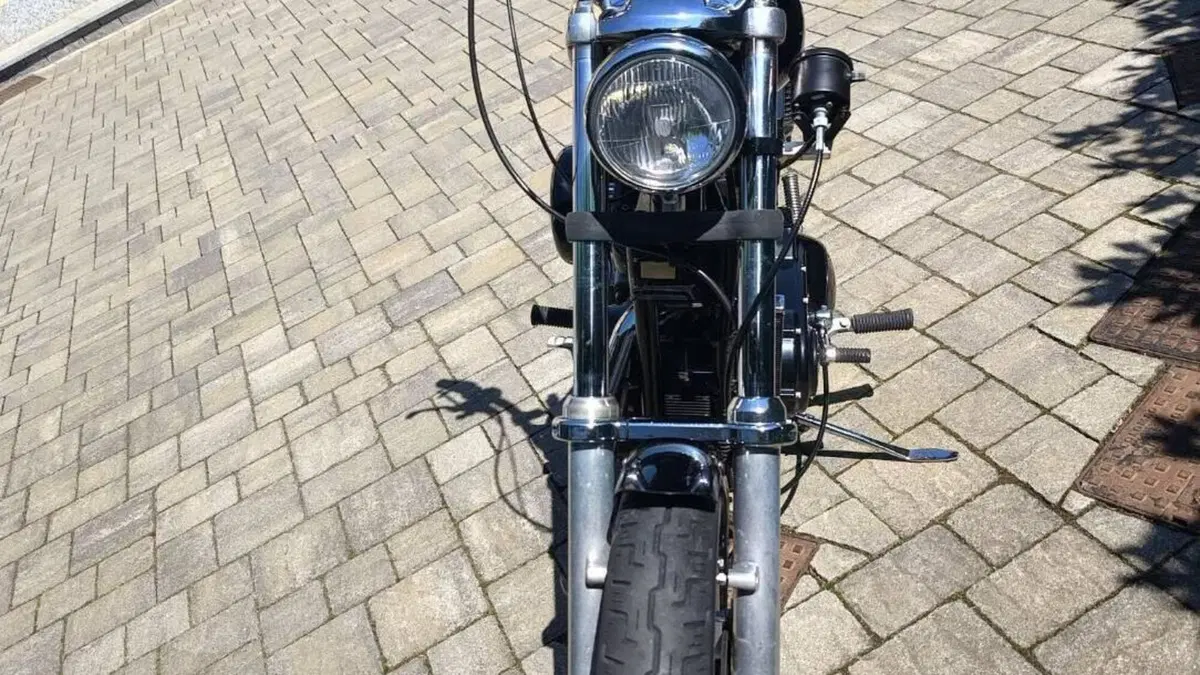 Harley-Davidson 883 Standard (1987 - 93) - XLH  (9)