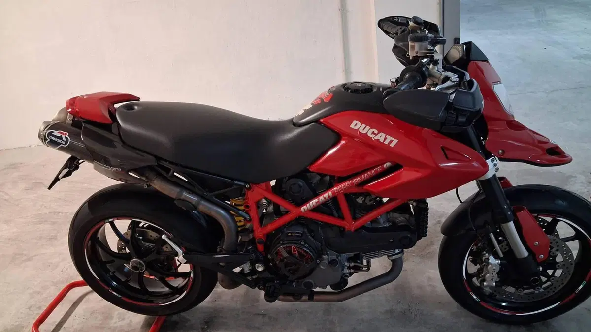 Ducati Hypermotard 1100 EVO (2010 - 12) 