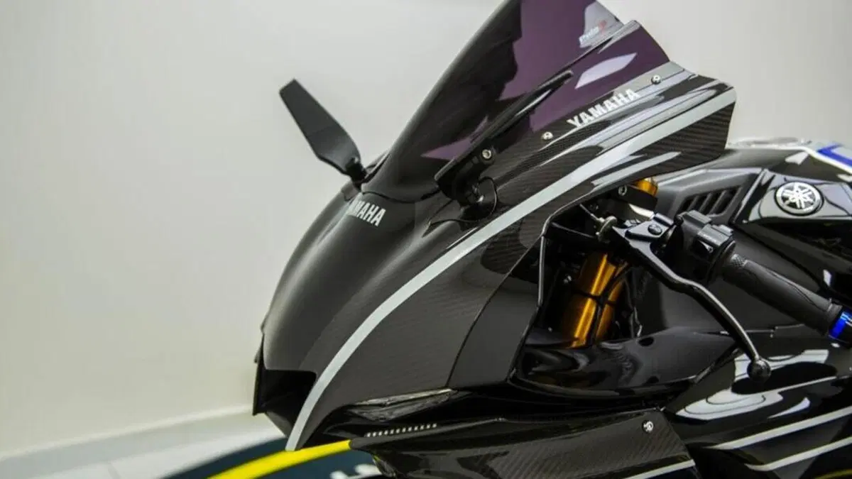 Yamaha YZF R1M (2020 - 25)  (4)