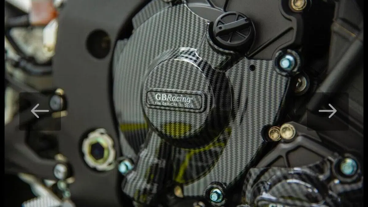 Yamaha YZF R1M (2020 - 25)  (9)