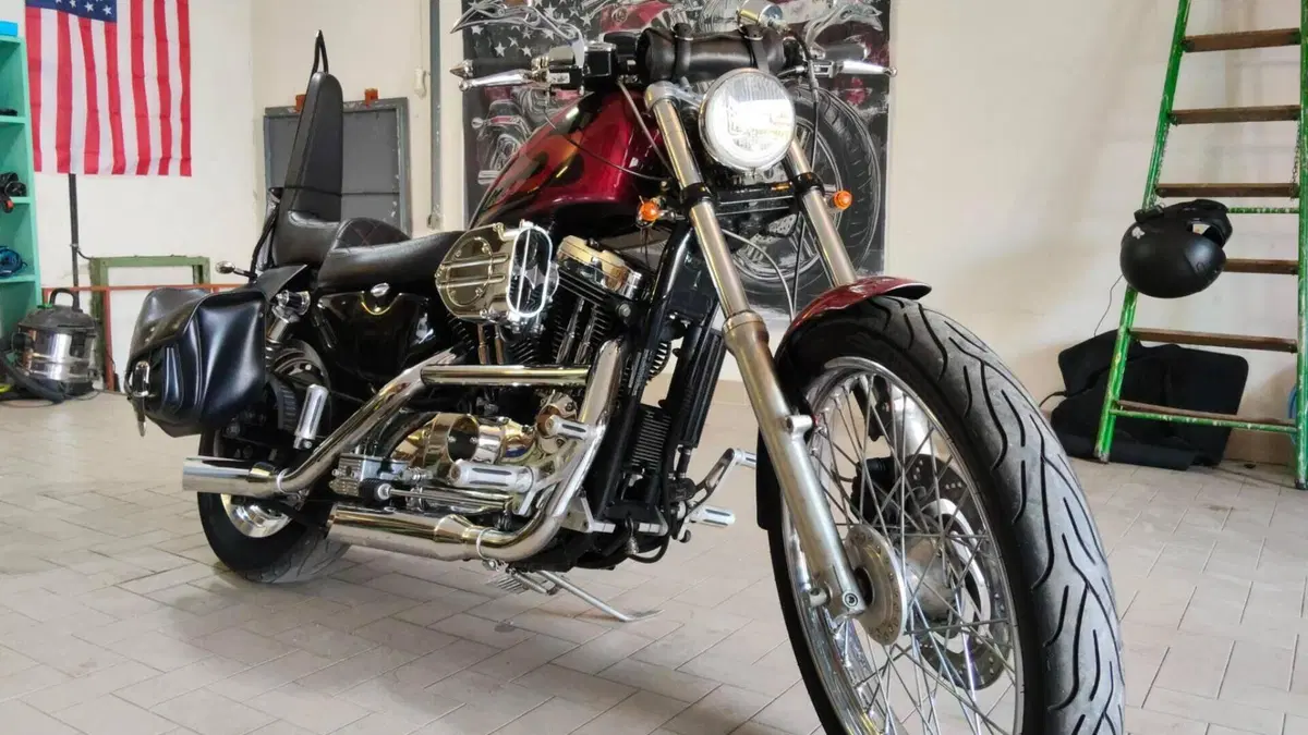 Harley-Davidson 1200 Custom (1995 - 00) - XL 1200C 
