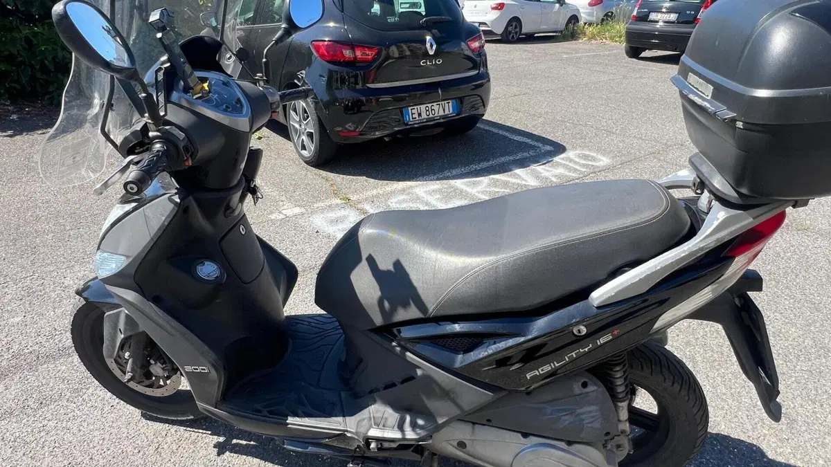Kymco Agility 200i R16 + (2014 - 17)  (6)