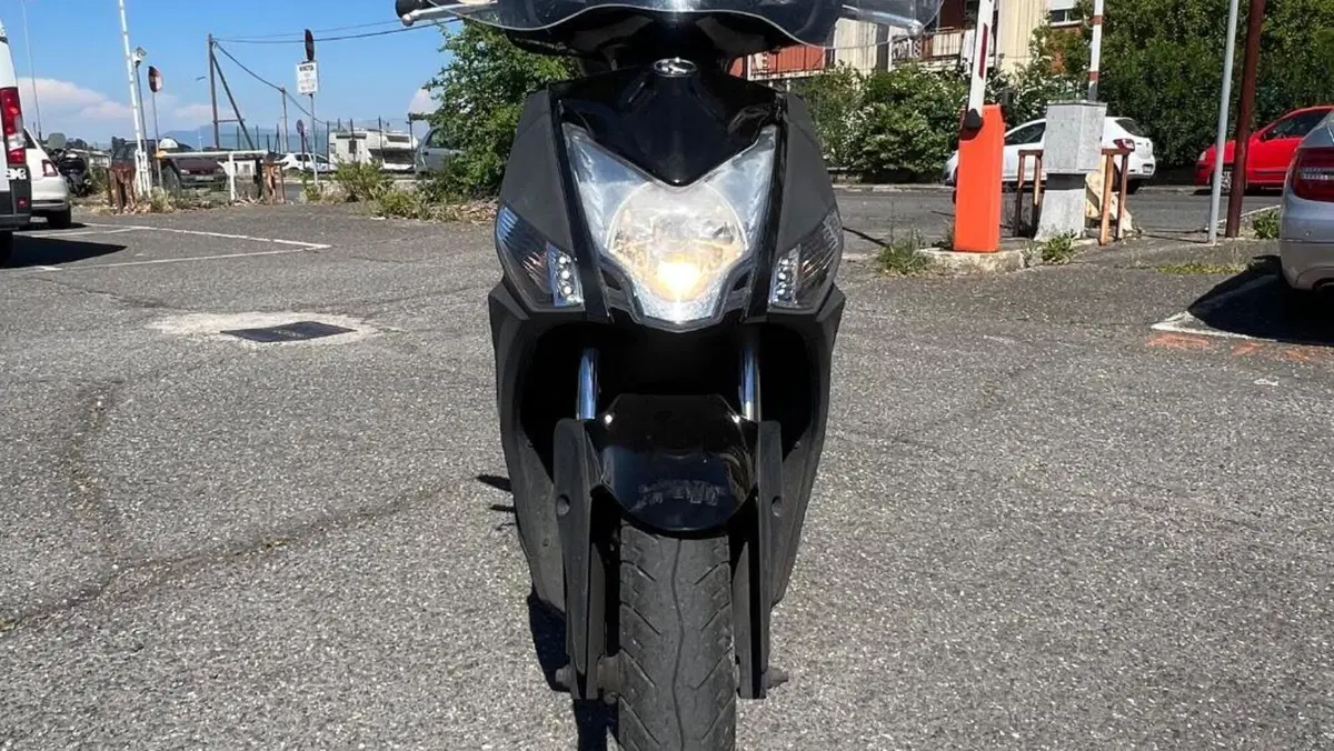 Kymco Agility 200i R16 + (2014 - 17)  (12)