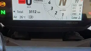 Ducati Monster 937 + (2021 - 25)  (3)