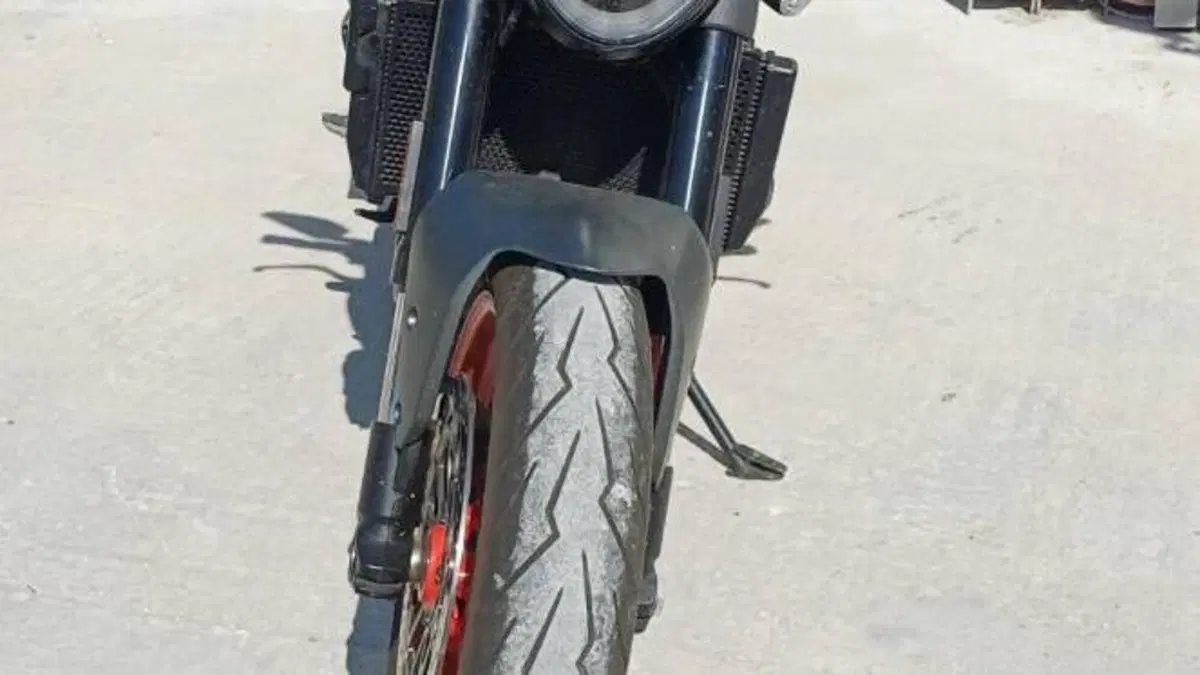 Ducati Monster 937 + (2021 - 25)  (4)