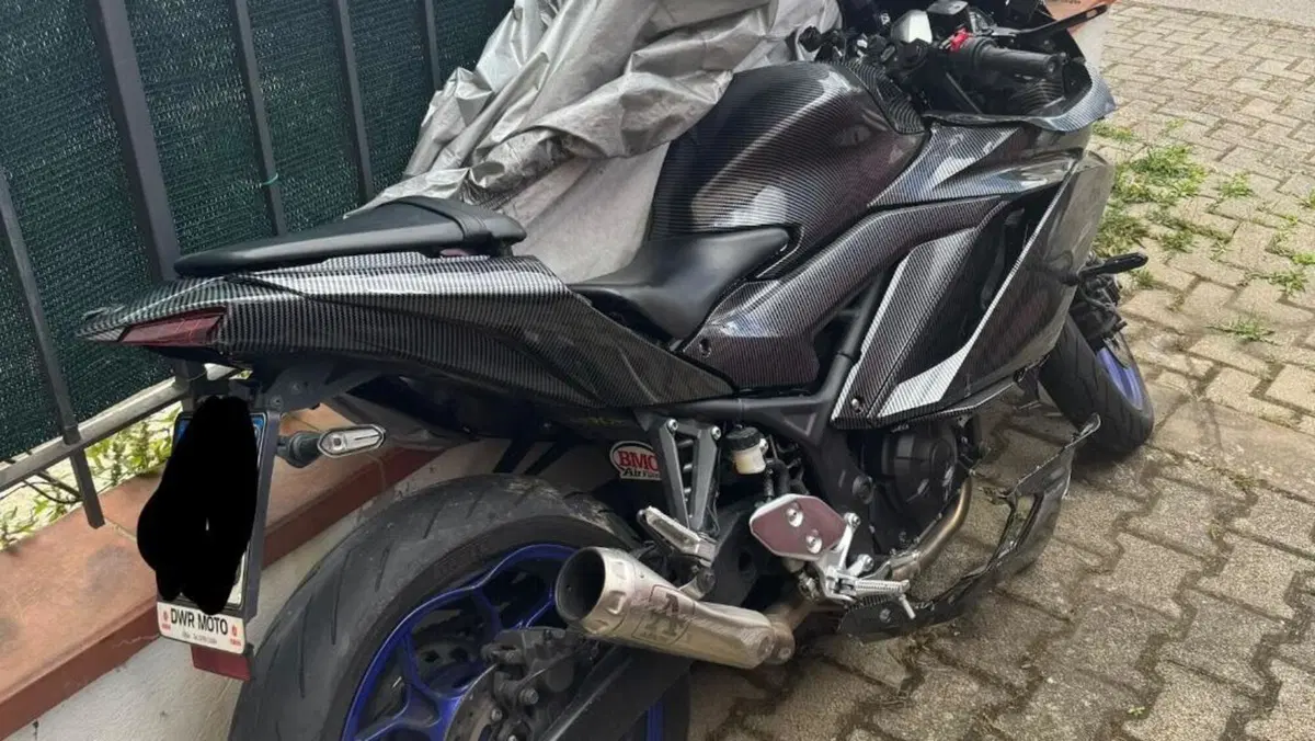 Yamaha YZF R3 (2021 - 24)  (2)