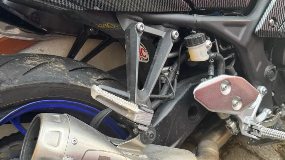 Yamaha YZF R3 (2021 - 24)  (4)