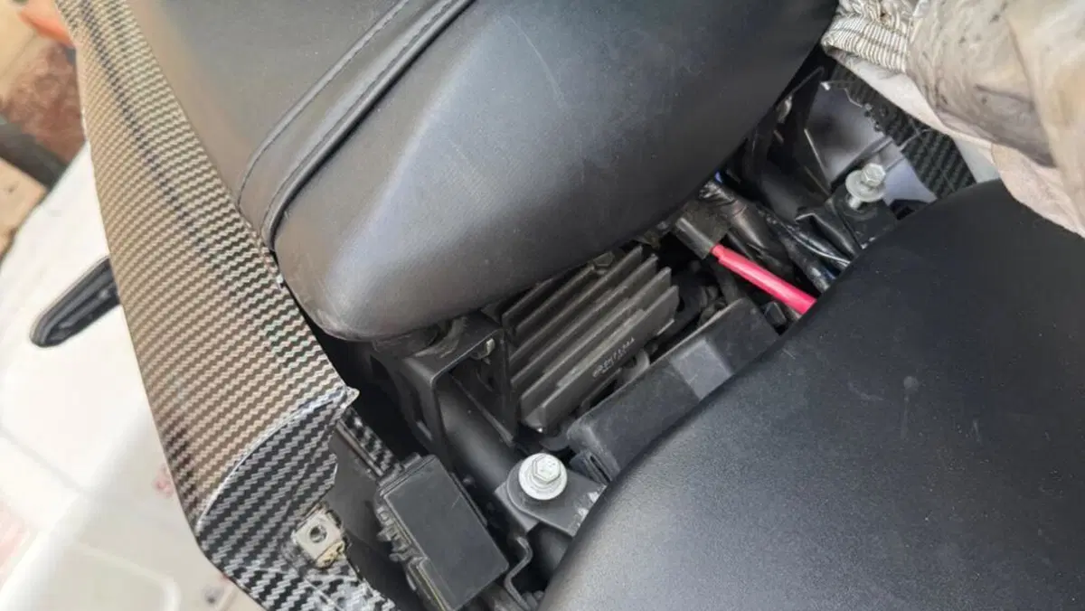 Yamaha YZF R3 (2021 - 24)  (8)
