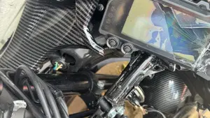 Yamaha YZF R3 (2021 - 24)  (9)