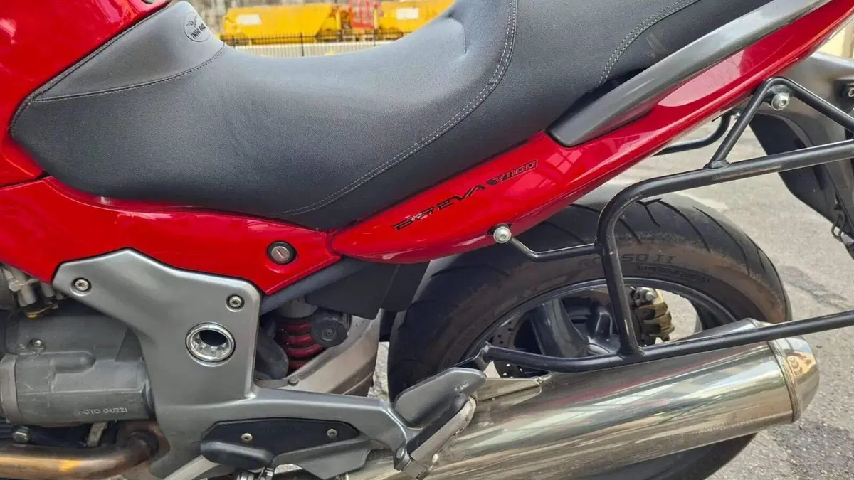 Moto Guzzi Breva V 1100 i.e.  (6)
