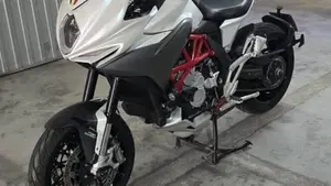 MV Agusta Turismo Veloce 800 Lusso (2014 - 16) 