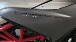 MV Agusta Turismo Veloce 800 Lusso (2014 - 16)  (18)