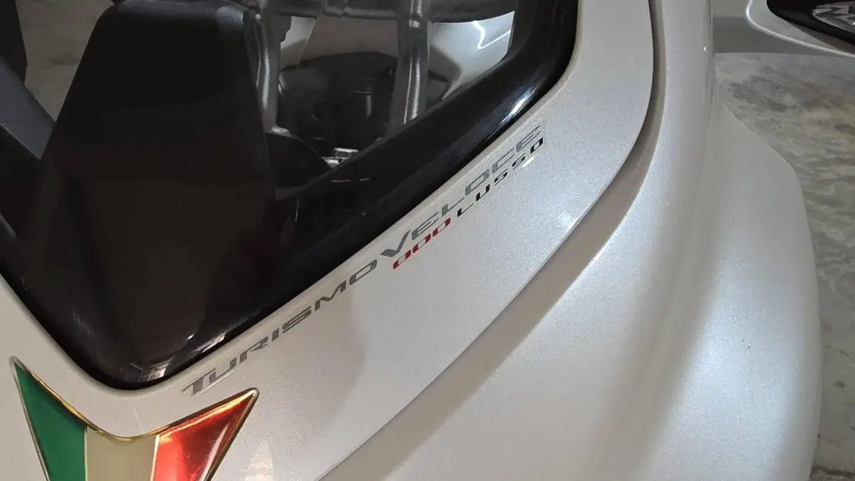 MV Agusta Turismo Veloce 800 Lusso (2014 - 16)  (19)
