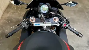 Kawasaki Ninja 1000 ZX-10R (2010 - 11)  (3)