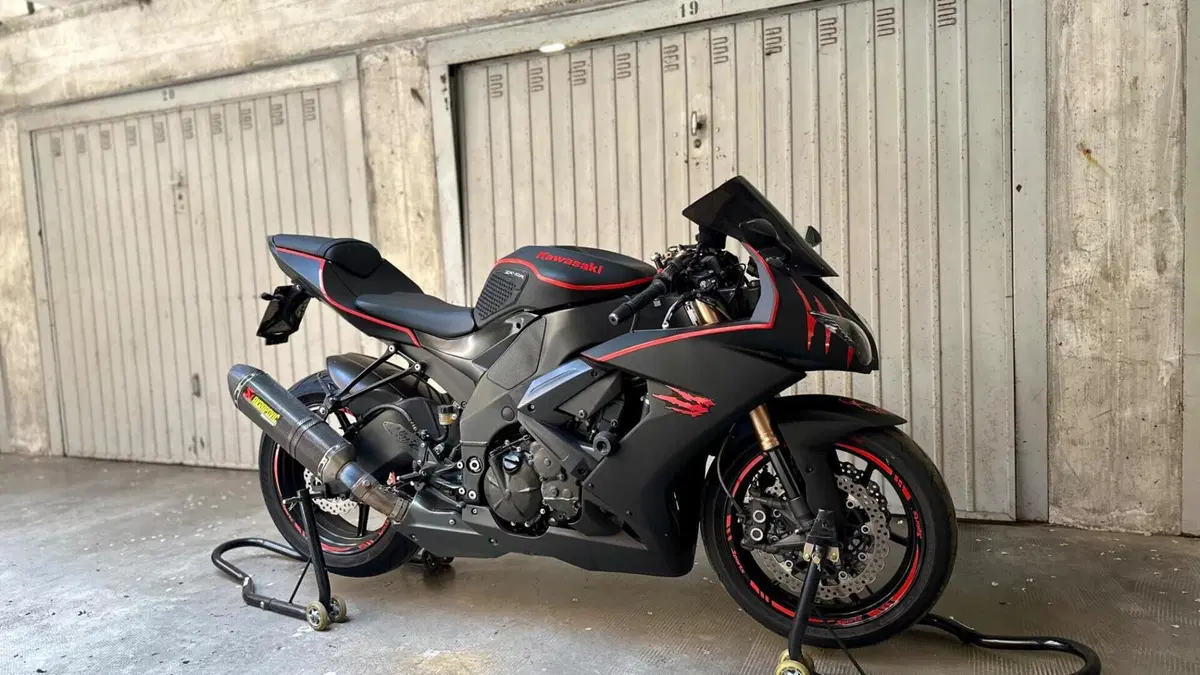 Kawasaki Ninja 1000 ZX-10R (2010 - 11)  (4)