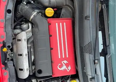 Abarth 595 595 1.4 Turbo T-Jet 145 CV (4)