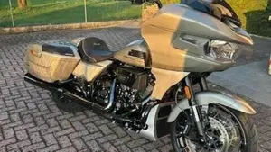 Harley-Davidson CVO Road Glide (2023)  (2)