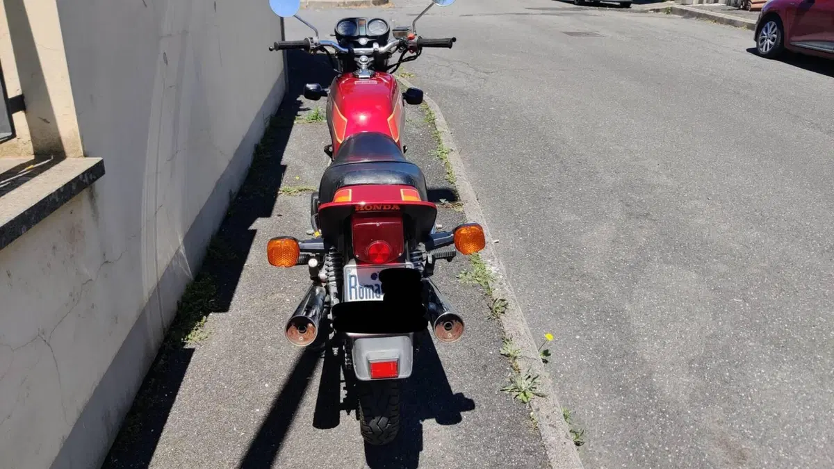 Honda   (2)