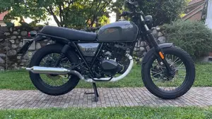 Brixton Motorcycles Cromwell 125 CBS (2021 - 26)  (3)