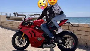 Ducati Panigale V4 S (2022 - 24)  (5)