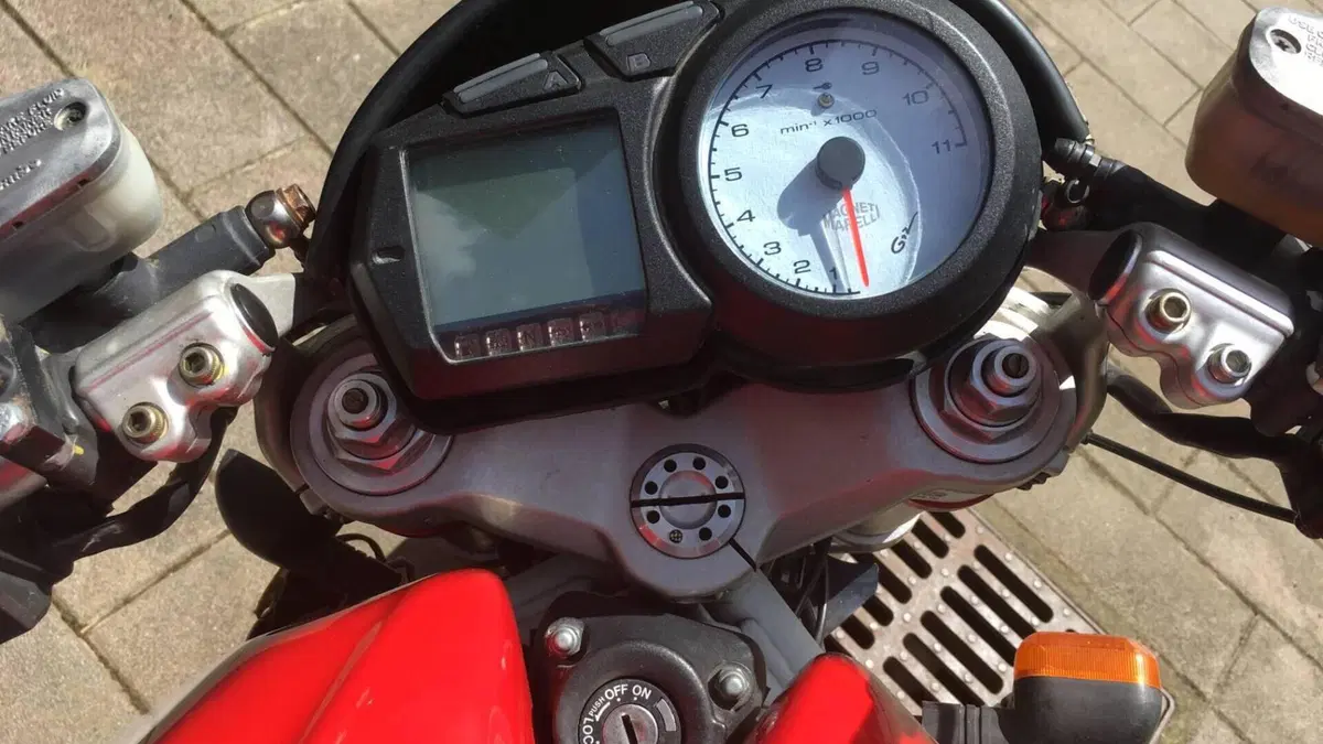 Ducati Monster S4R (2003 - 05)  (10)