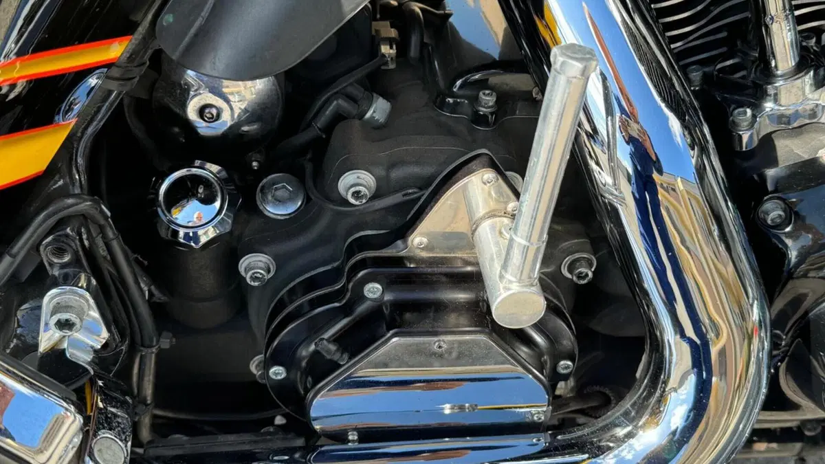 Harley-Davidson 1800 Street Glide (2014 - 15) - FLHXSE  (5)