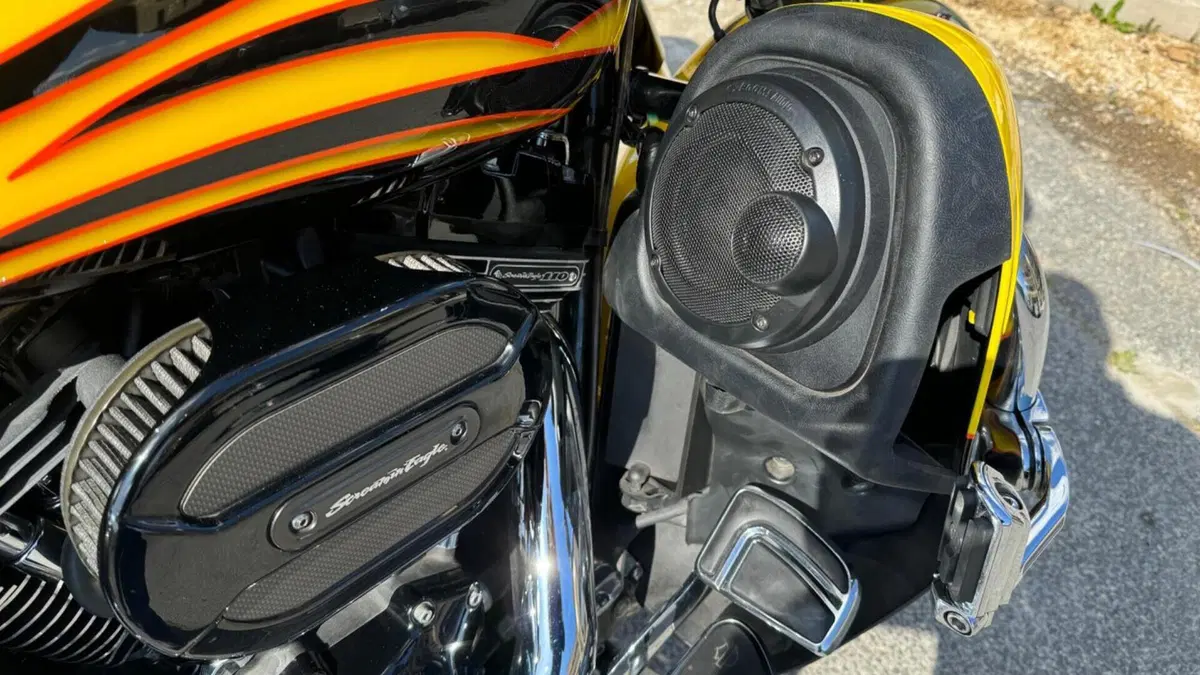 Harley-Davidson 1800 Street Glide (2014 - 15) - FLHXSE  (7)