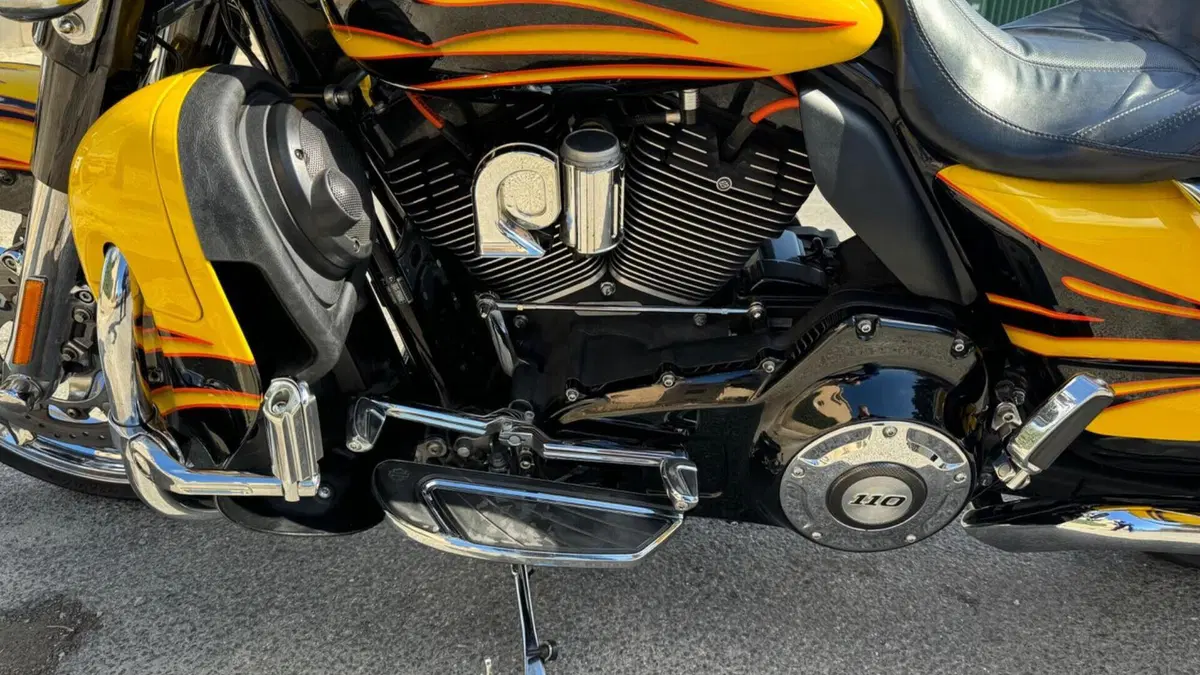 Harley-Davidson 1800 Street Glide (2014 - 15) - FLHXSE  (9)