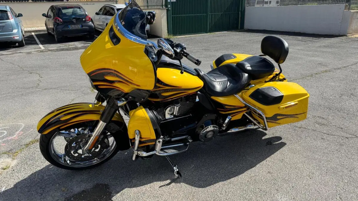 Harley-Davidson 1800 Street Glide (2014 - 15) - FLHXSE  (11)
