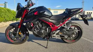 Honda CB 750 Hornet (2023 - 24)  (2)
