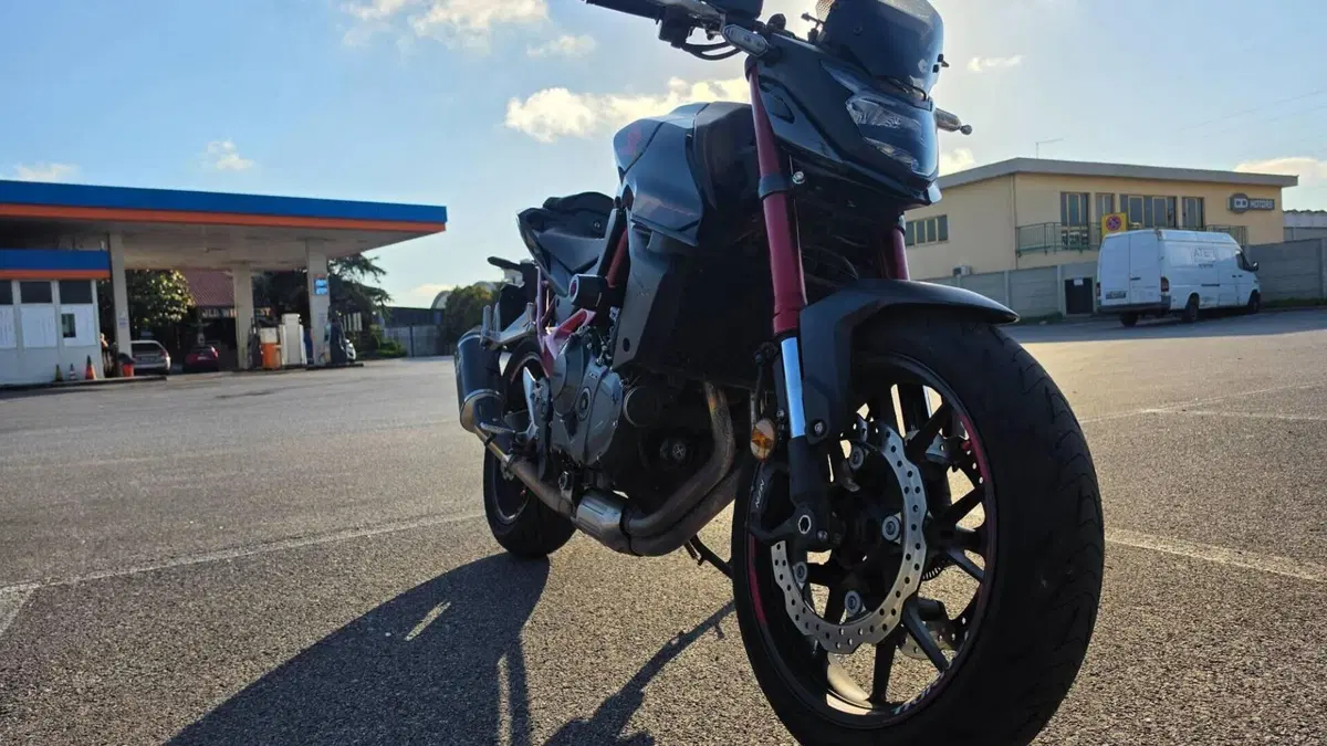 Honda CB 750 Hornet (2023 - 24)  (4)