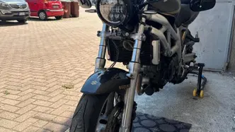 Suzuki SV 650 (1999 - 02) usata
