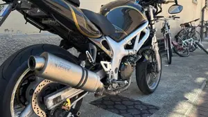 Suzuki SV 650 (1999 - 02)  (2)