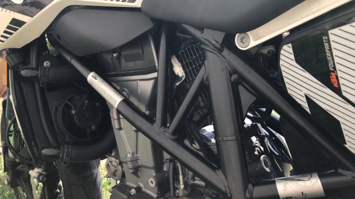 KTM 690 Duke (2016 - 19)  (8)