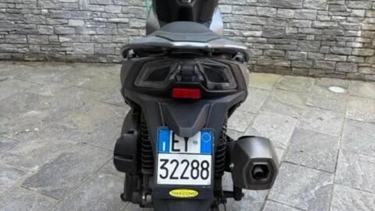 Kymco Agility 300i (2021 - 25)  (3)
