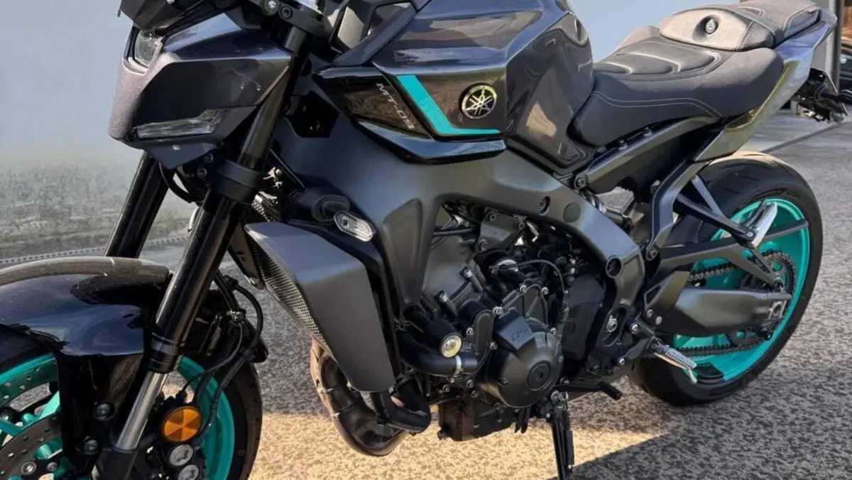 Yamaha MT-09 (2024 - 26)  (2)