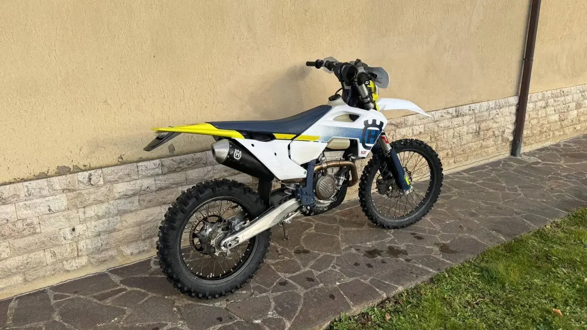 Husqvarna FE 350 (2024)  (2)