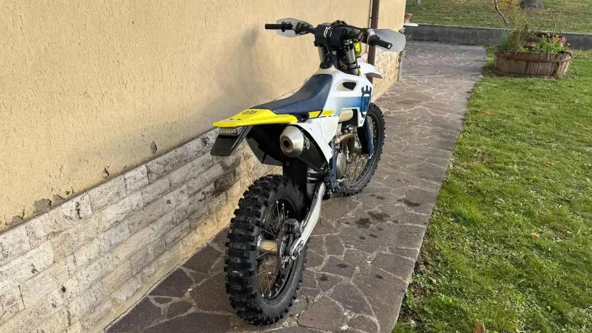 Husqvarna FE 350 (2024)  (3)