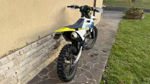 Husqvarna FE 350 (2024)  (3)