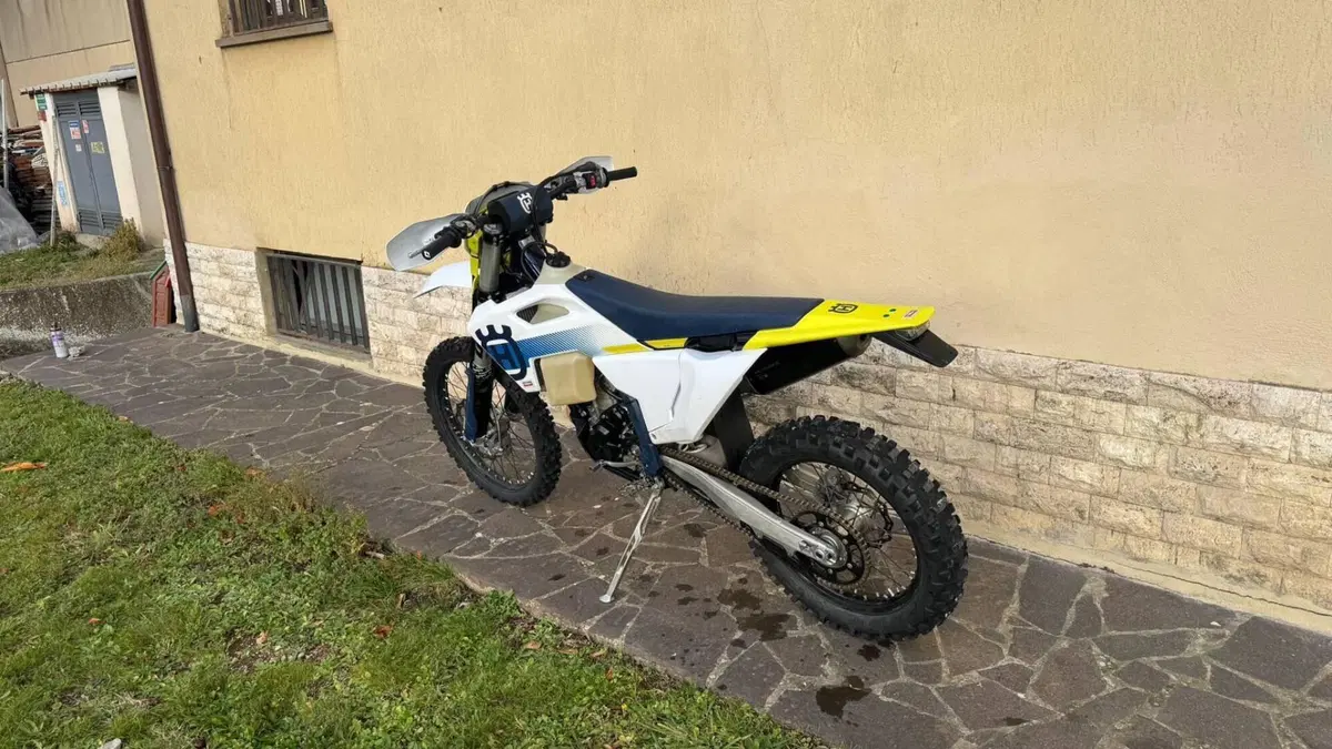 Husqvarna FE 350 (2024)  (8)