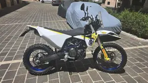 Husqvarna 701 Enduro (2021)  (4)